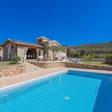 Vila Domus Lory Cala Sinzias With Swimming Pool Castiadas