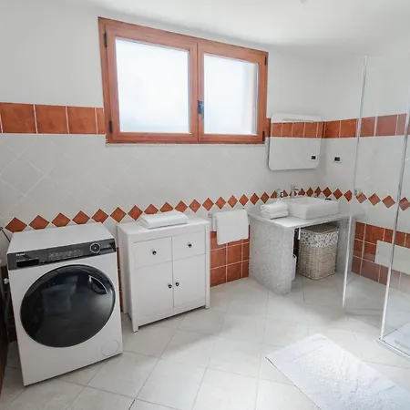 Vila Domus Lory Cala Sinzias With Swimming Pool