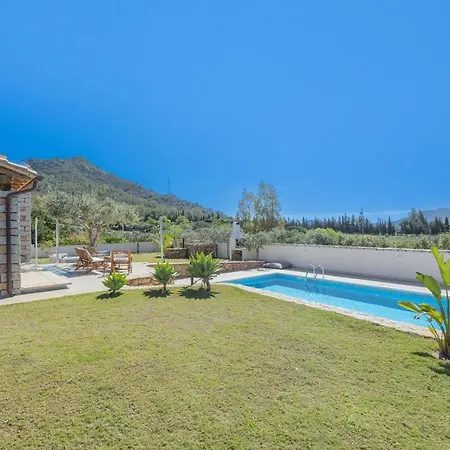 Domus Lory Cala Sinzias With Swimming Pool *