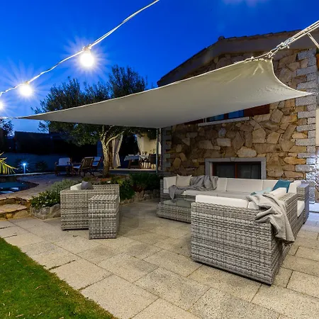 Domus Lory Cala Sinzias With Swimming Pool