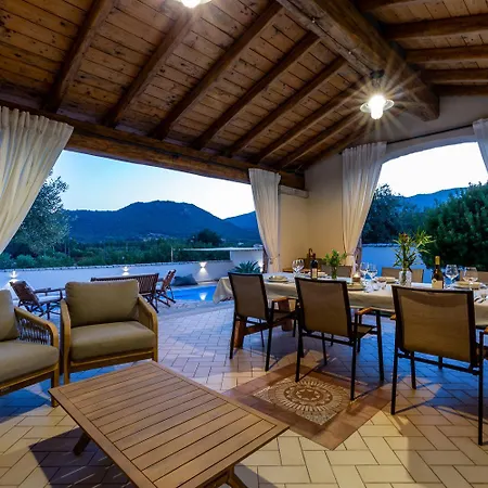 Vila Domus Lory Cala Sinzias With Swimming Pool Castiadas