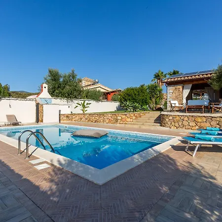 Domus Lory Cala Sinzias With Swimming Pool Vila *