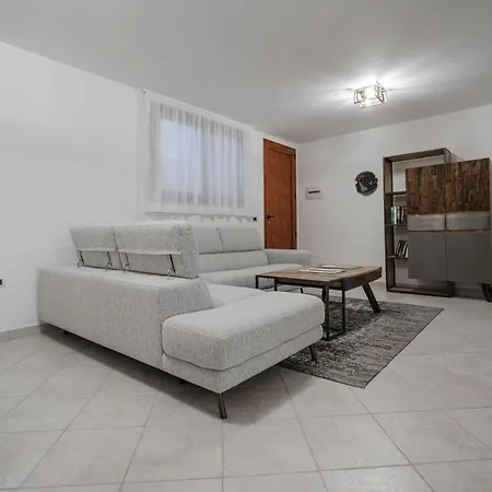Vila Domus Lory Cala Sinzias With Swimming Pool