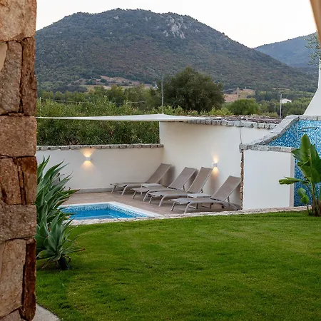 Domus Lory Cala Sinzias With Swimming Pool *