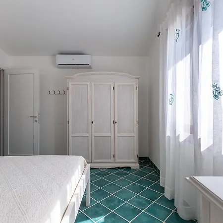 Vila Domus Lory Cala Sinzias With Swimming Pool *